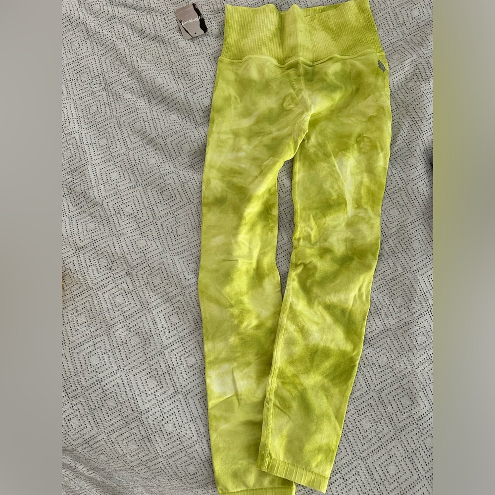 XS/S workout bundle - Picture 9 of 16